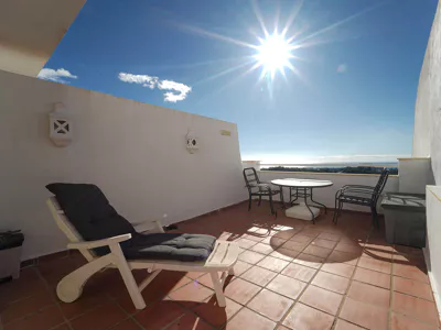 Dúplex de Ensueño con Vistas Panorámicas al Mar y la Montaña Dúplex de Ensueño con Vistas Panorámicas al Mar y la Montaña