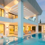 Villa contemporánea en El Paraíso Villa contemporánea en El Paraíso